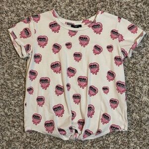 Forever 21 “Cool” Hearts Tee